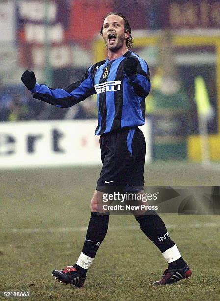 sinisa-mihajlovic-of-inter-celebrates-after-scoring-from-a-free-kick-during-the-serie-a-match.jpg