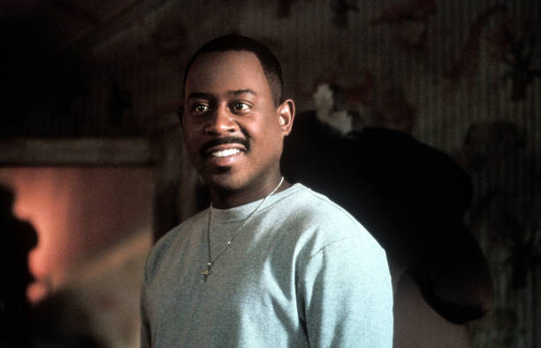 martin-lawrence-in-a-scene-from-the-film-big-mommas-house-2000-picture-id168600511
